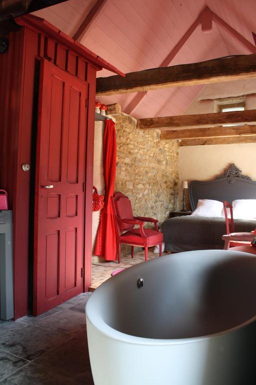 La Maison Des Lamour Hotell Plélo Rum bild